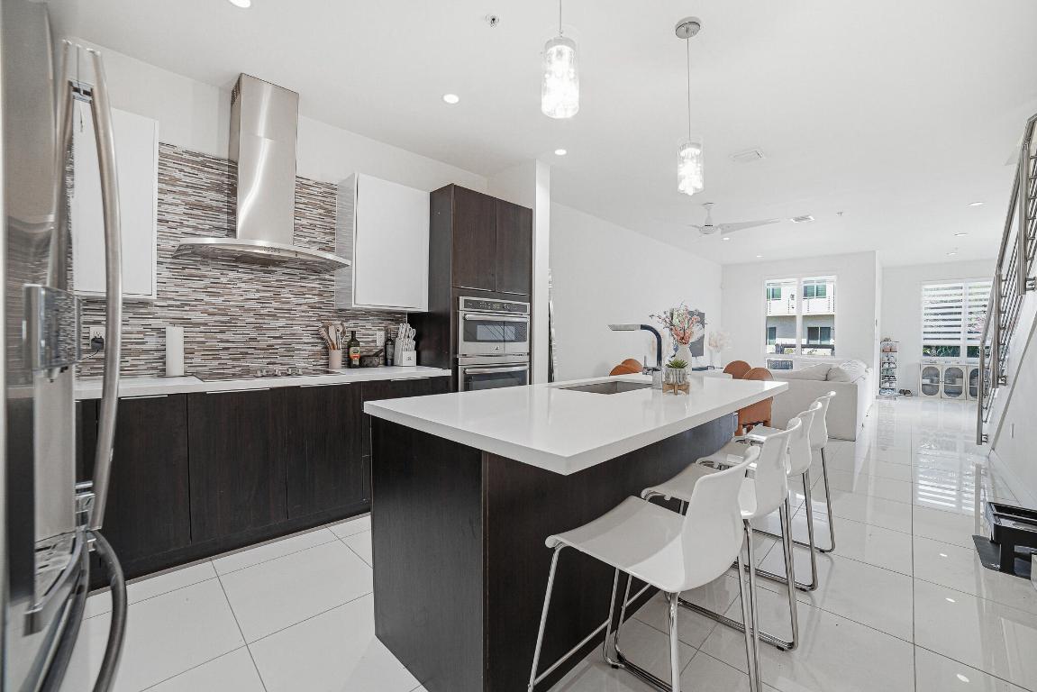 LANDMARK AT DORAL CONDO NO 2 - Residential