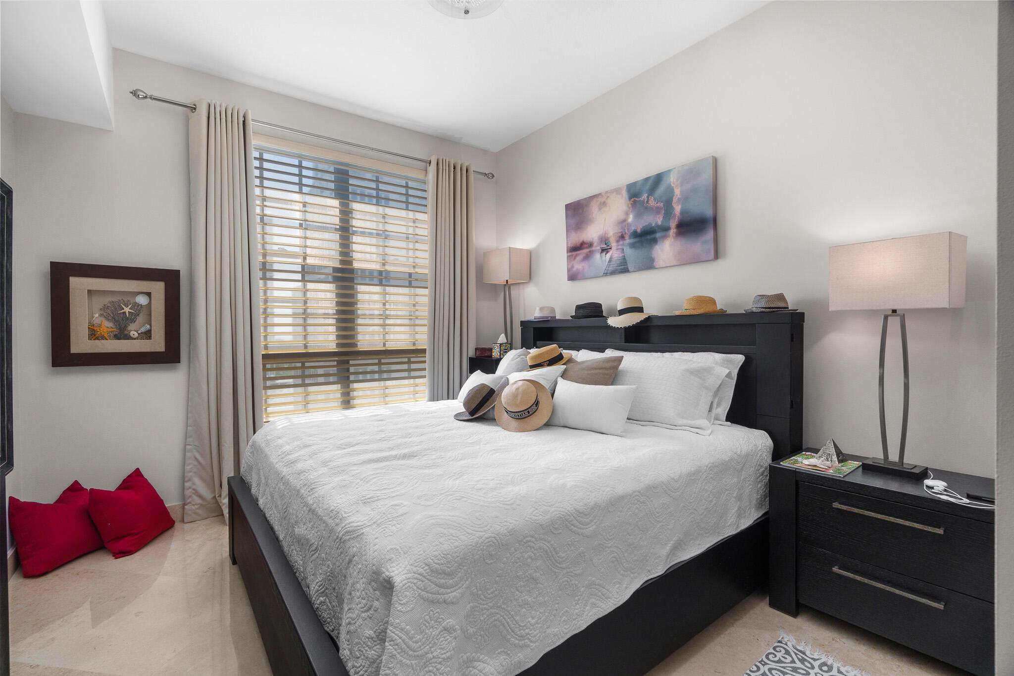 One City Plaza - Residential