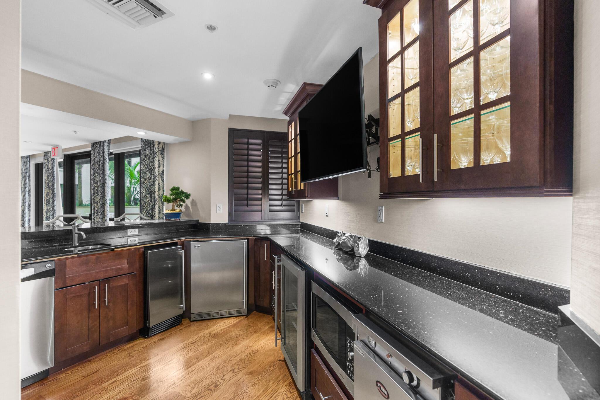 One City Plaza - Residential