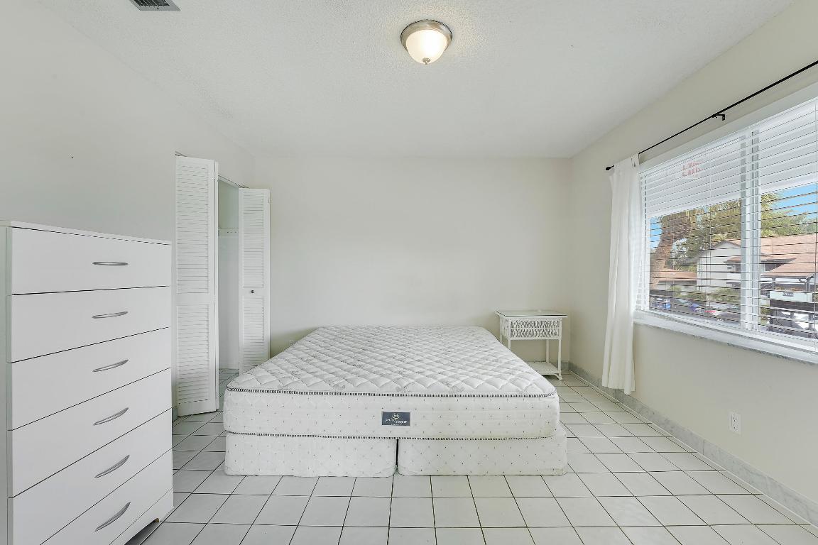 PALM GREENS AT VILLA DEL RAY CONDO II - Residential