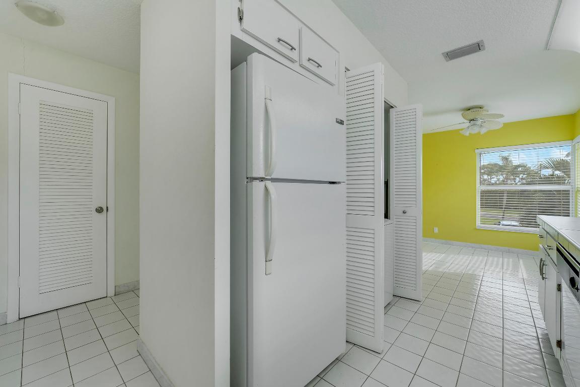 PALM GREENS AT VILLA DEL RAY CONDO II - Residential