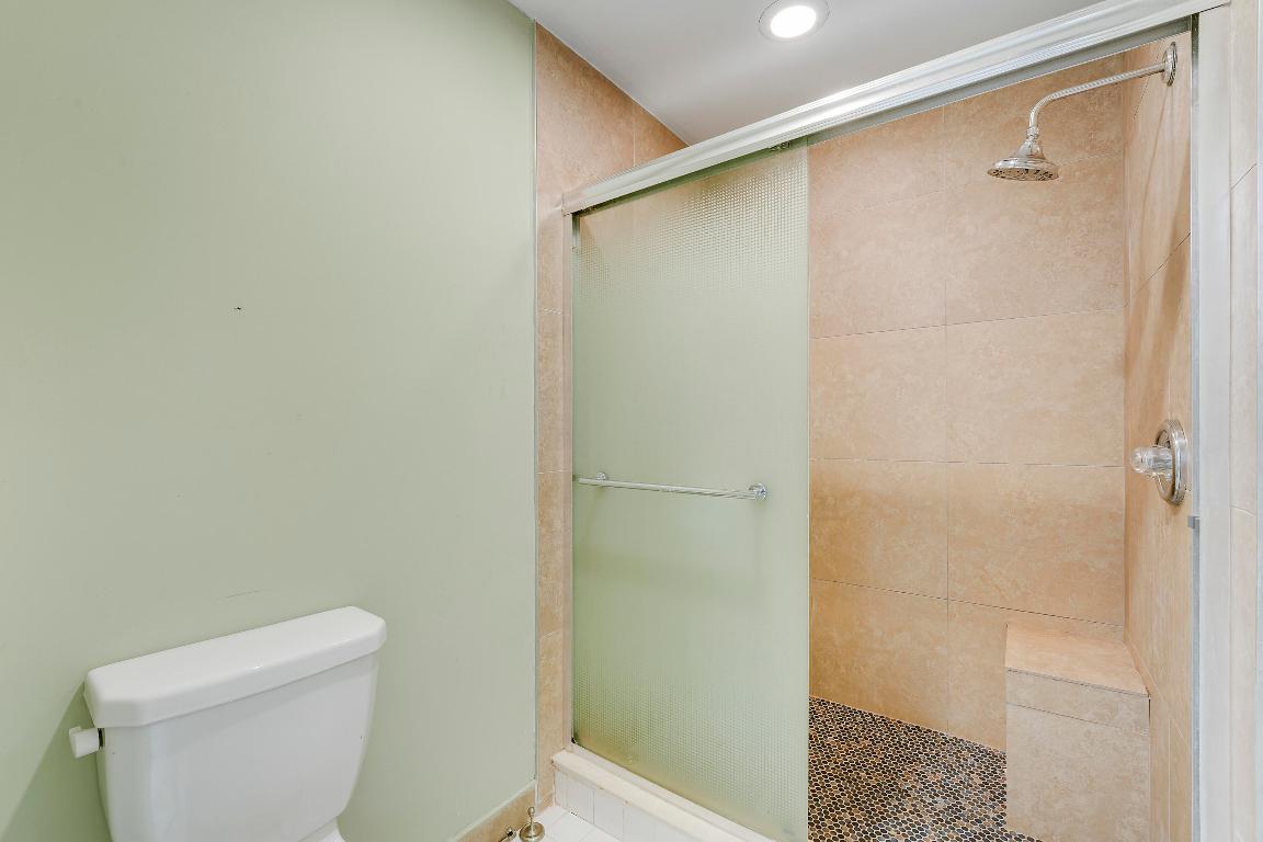 PALM GREENS AT VILLA DEL RAY CONDO II - Residential