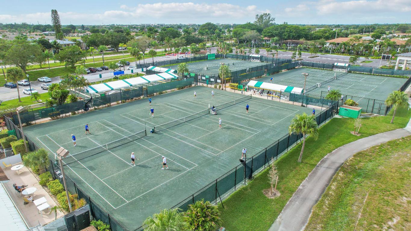 PALM GREENS AT VILLA DEL RAY CONDO II - Residential