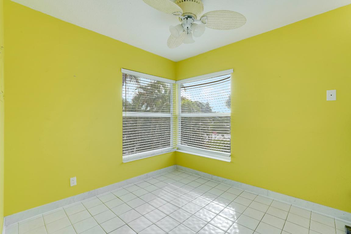 PALM GREENS AT VILLA DEL RAY CONDO II - Residential