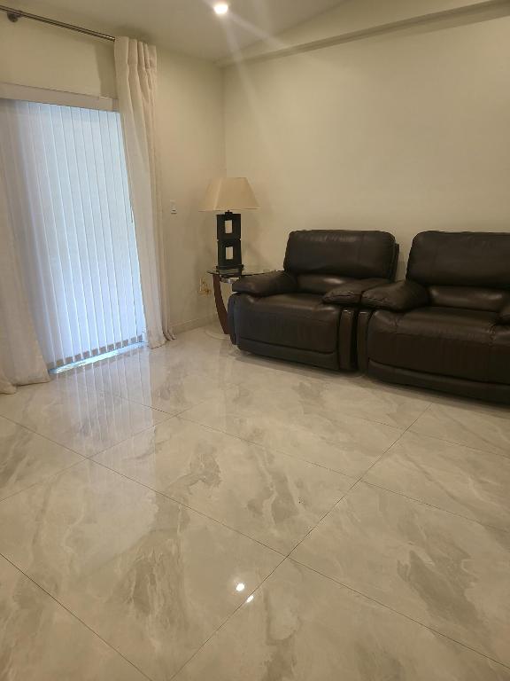 HAINLIN MILL ESTATES SEC 3 - Residential