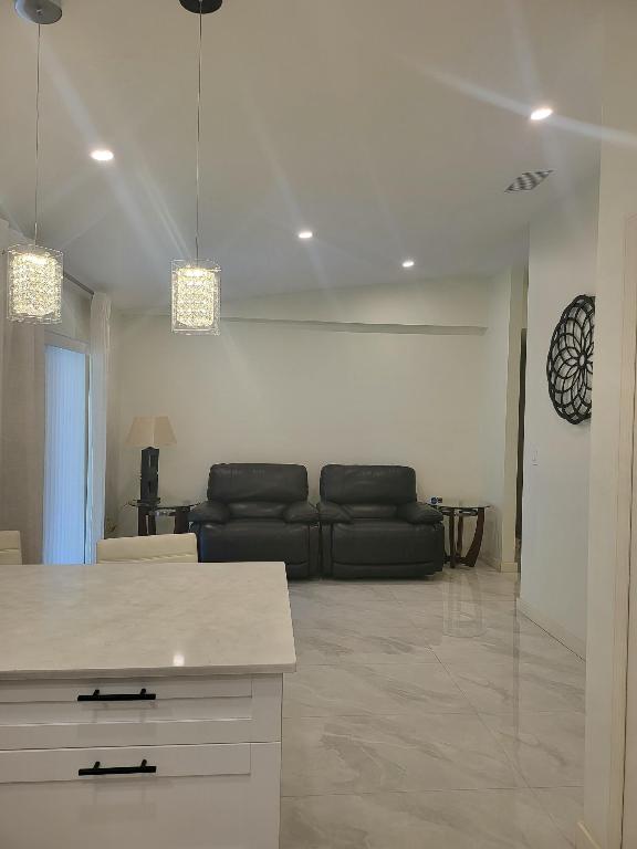 HAINLIN MILL ESTATES SEC 3 - Residential