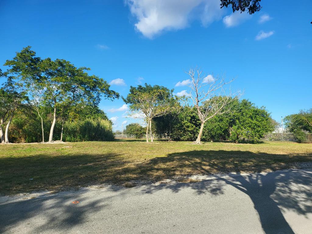 HAINLIN MILL ESTATES SEC 3 - Residential