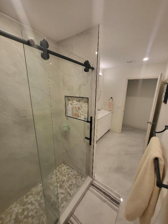 HAINLIN MILL ESTATES SEC 3 - Residential