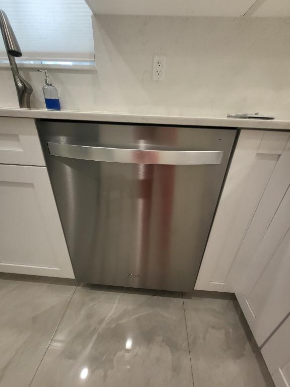 HAINLIN MILL ESTATES SEC 3 - Residential