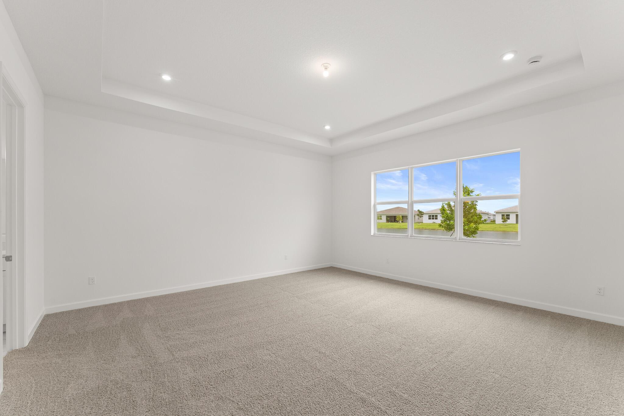 TELARO AT SOUTHERN GROVE - Residential