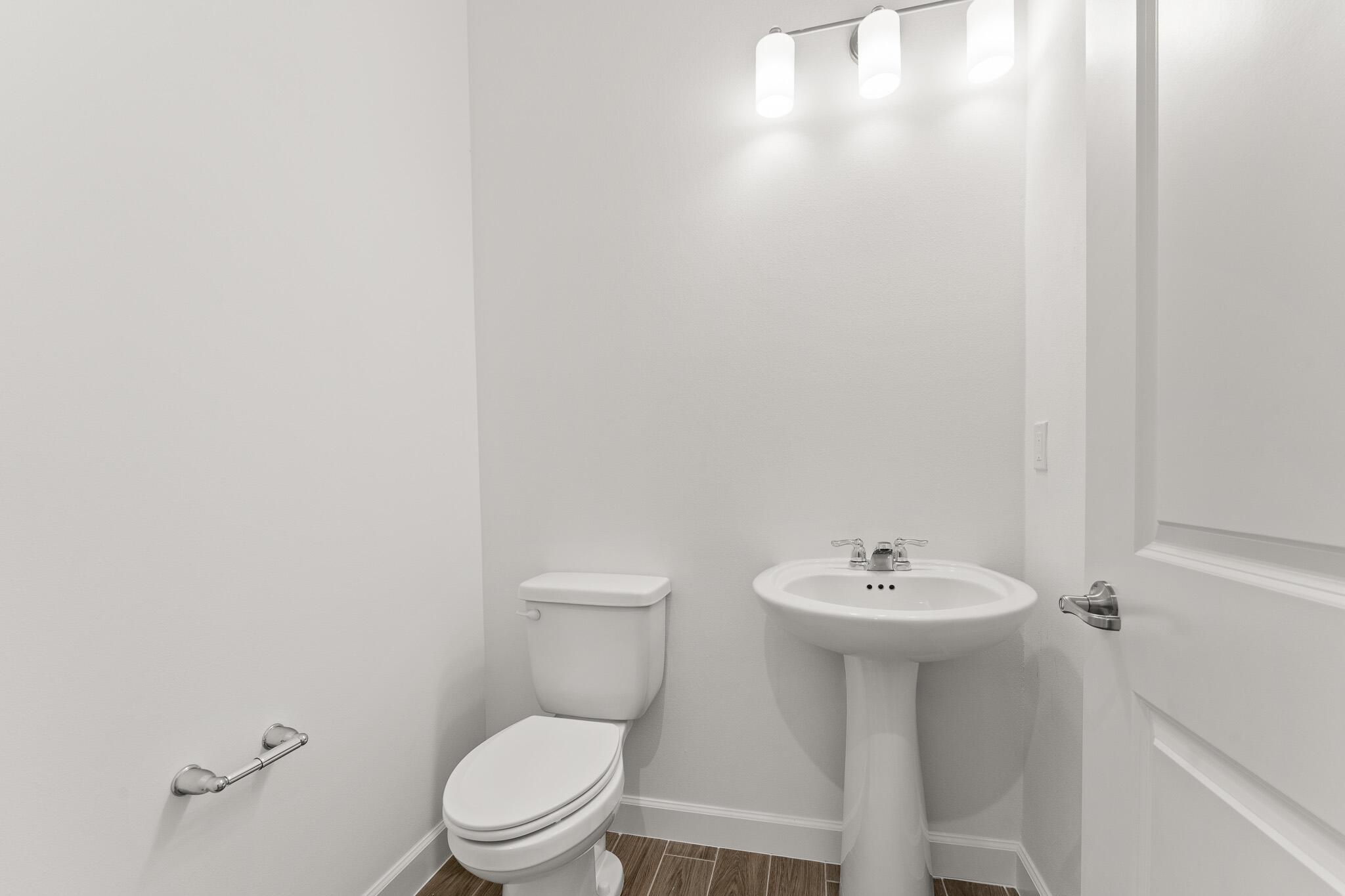 TELARO AT SOUTHERN GROVE - Residential