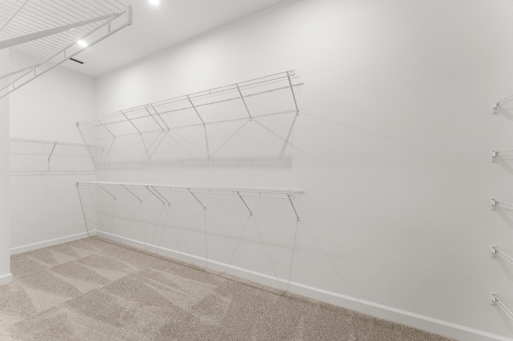 TELARO AT SOUTHERN GROVE - Residential