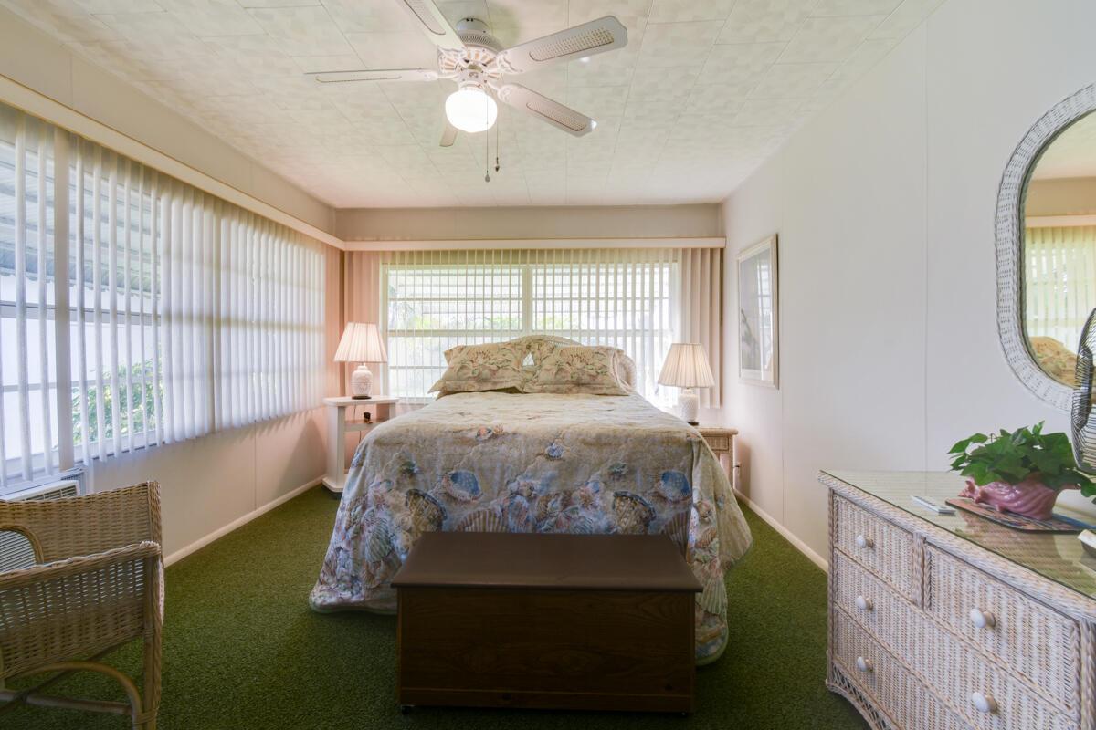 HIDDEN HARBOUR CONDO - Residential