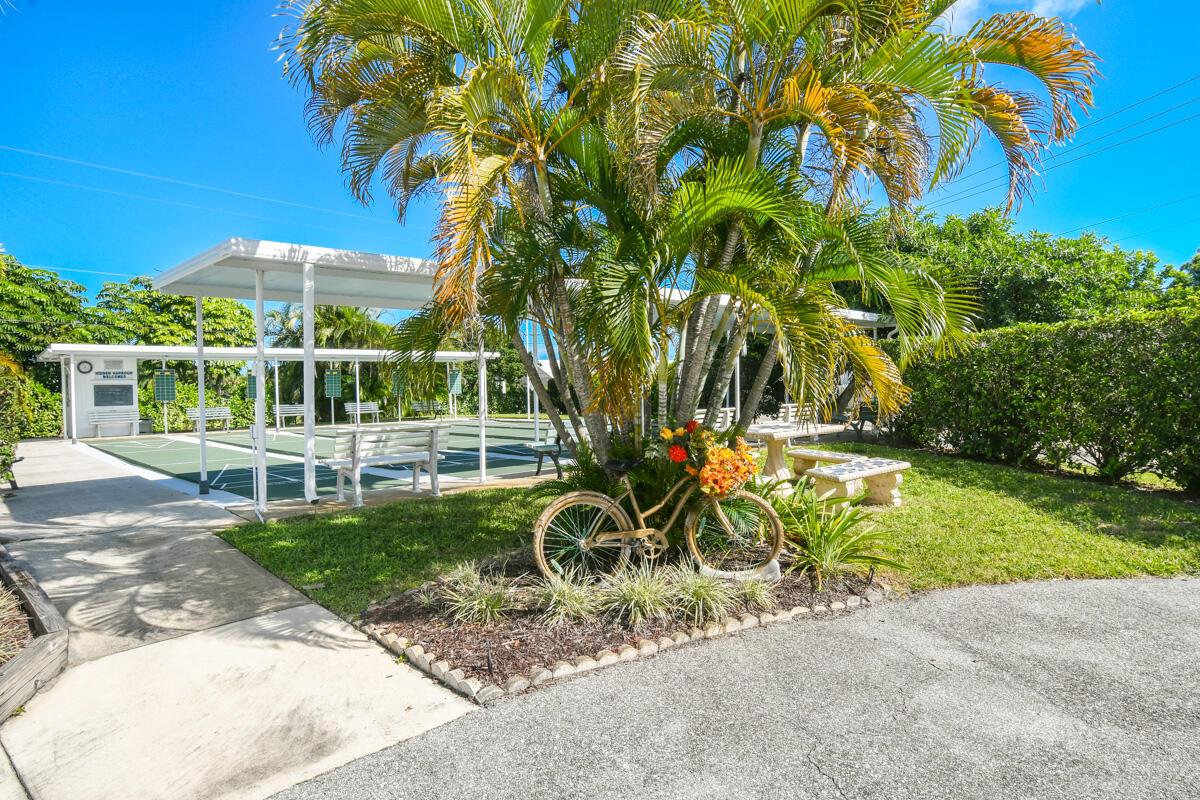 HIDDEN HARBOUR CONDO - Residential