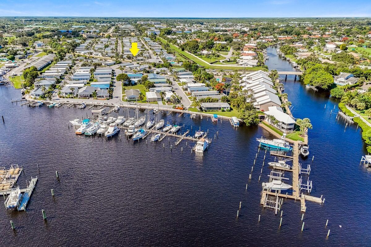 HIDDEN HARBOUR CONDO - Residential