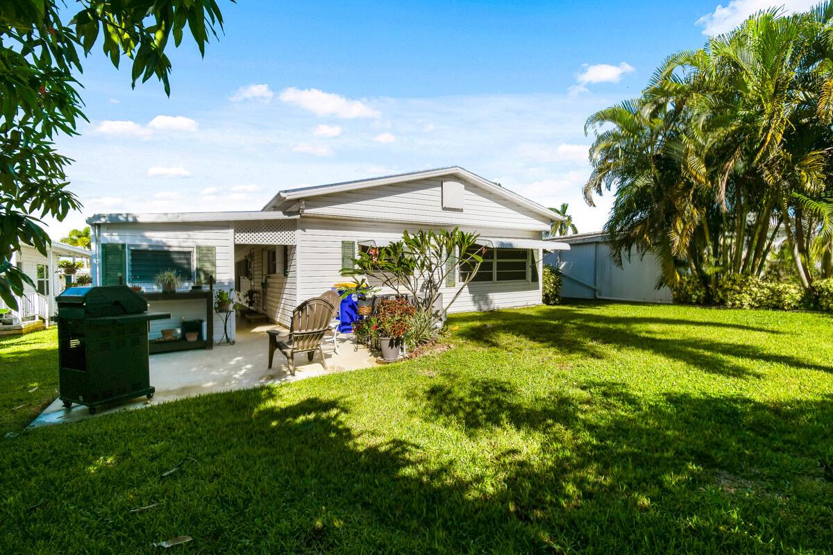 4300 SE Saint Lucie Boulevard 142