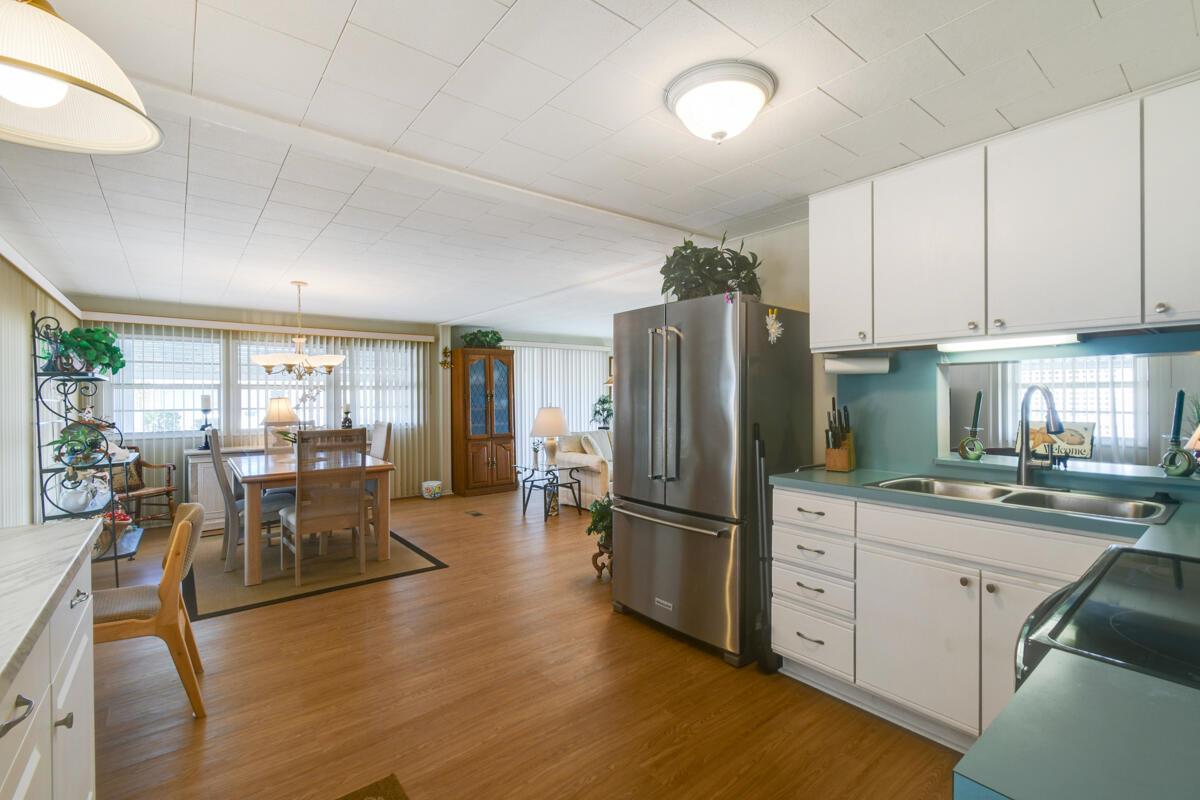 HIDDEN HARBOUR CONDO - Residential