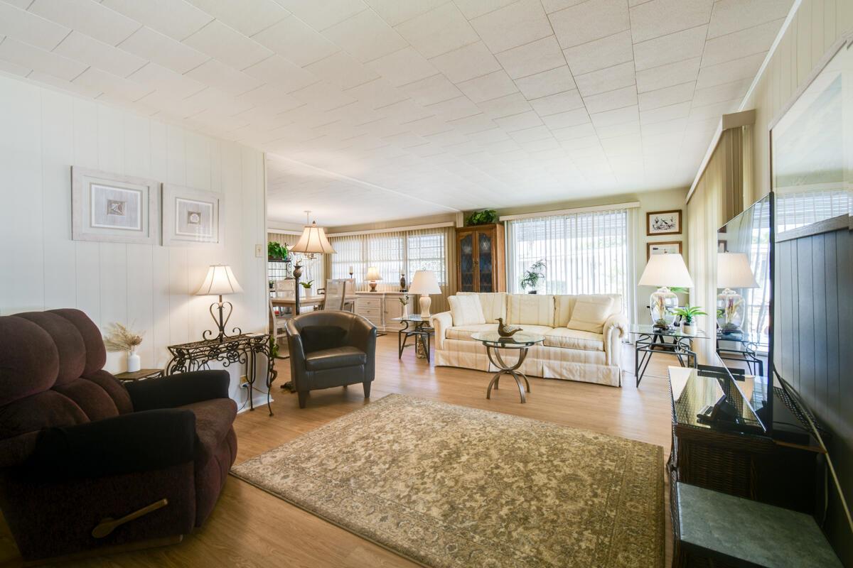 HIDDEN HARBOUR CONDO - Residential