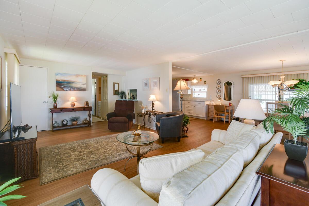 HIDDEN HARBOUR CONDO - Residential