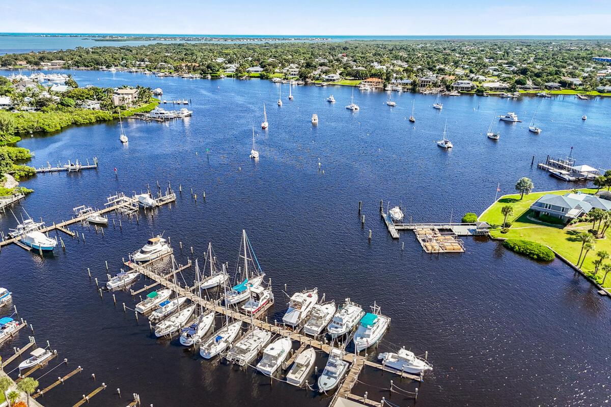 HIDDEN HARBOUR CONDO - Residential