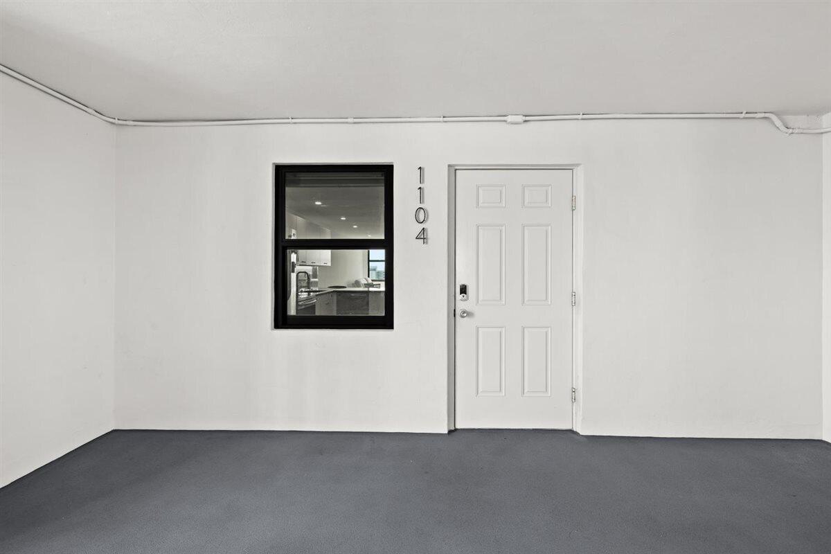 1401 N Riverside Drive 1104
