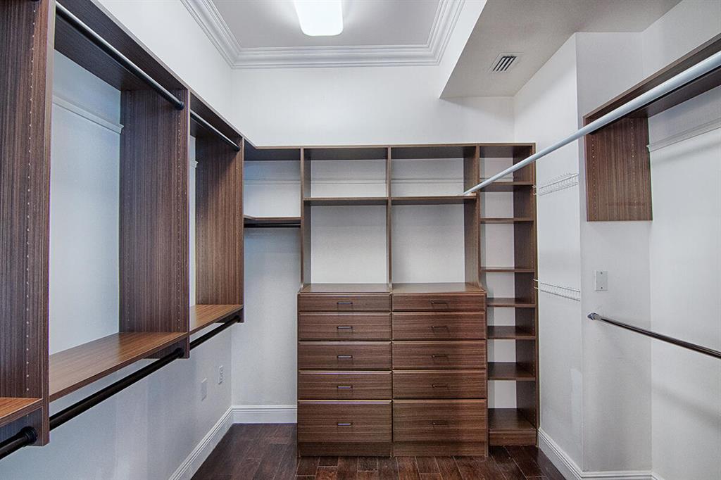 VILLA LOFTS CONDO - Residential