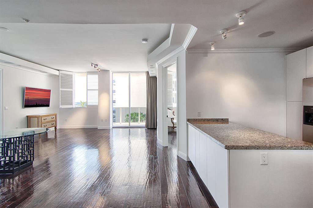 VILLA LOFTS CONDO - Residential