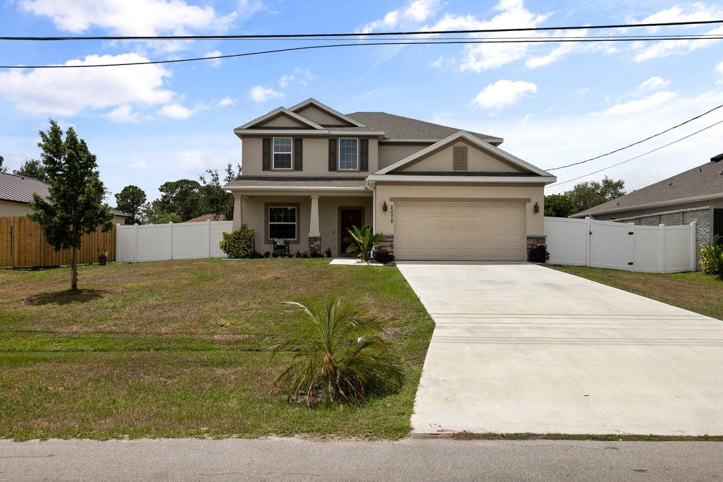 Photo of 2072 SW Janette Avenue, Port Saint Lucie, FL 34953 (MLS # R10797699)
