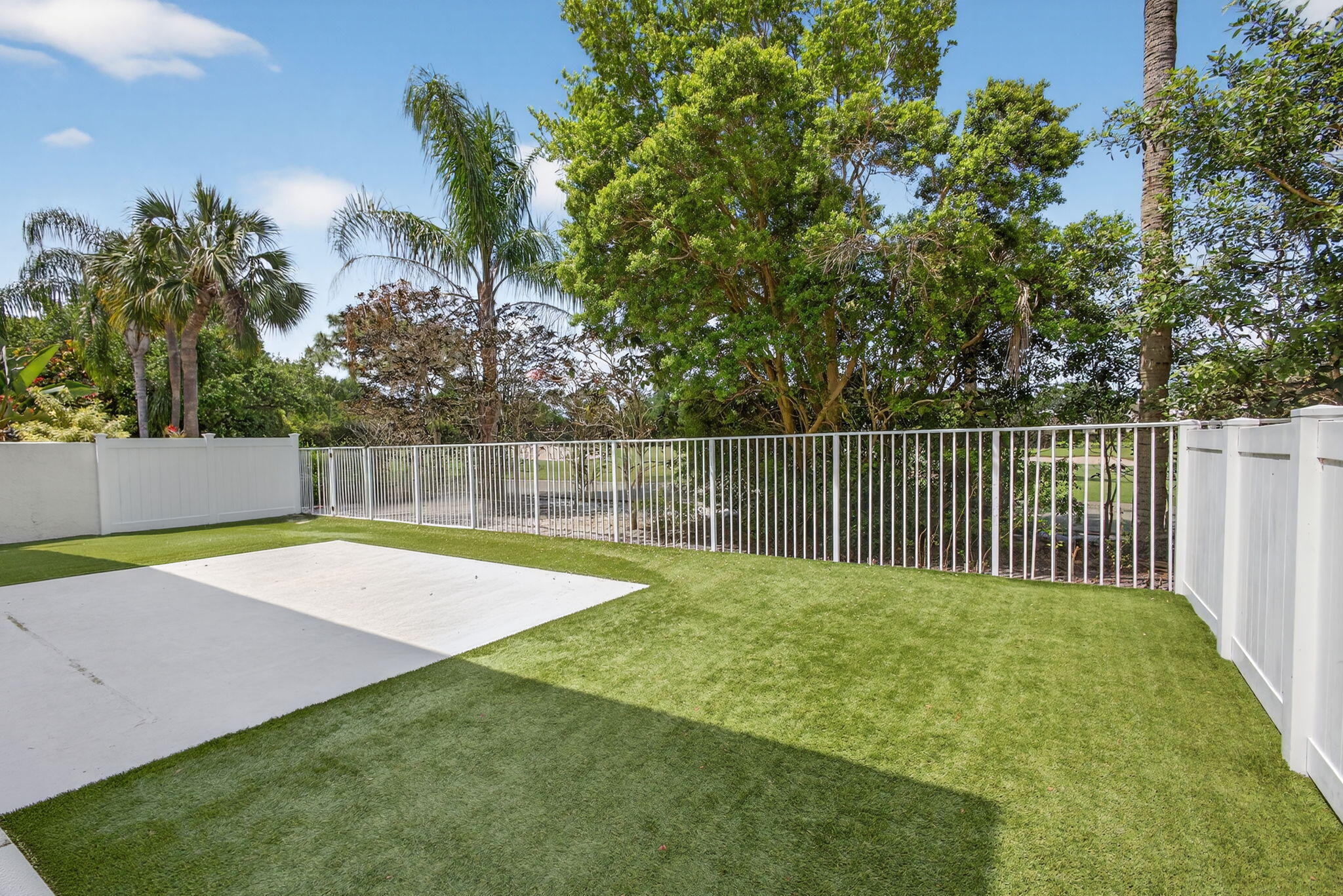 CLASSICS AT BEAR LAKES - Residential