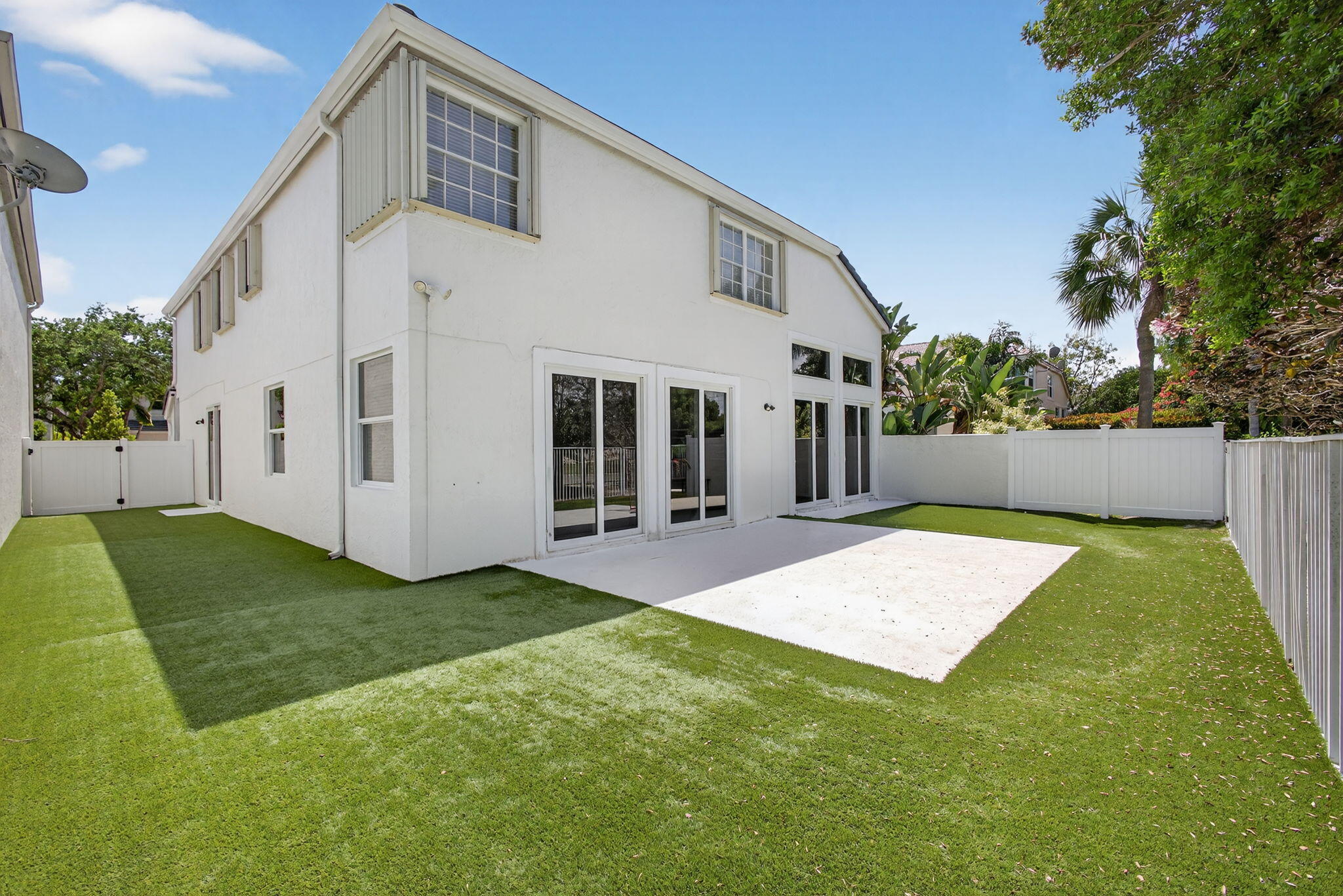 CLASSICS AT BEAR LAKES - Residential