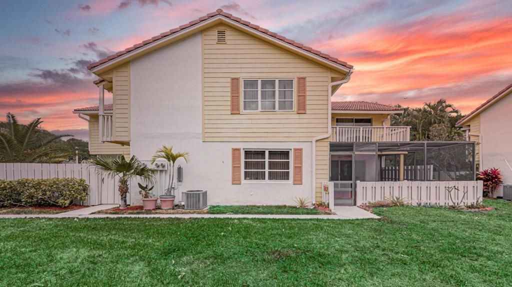 Photo of 287 Seabreeze Circle, Jupiter, FL 33477 (MLS # R10705894)