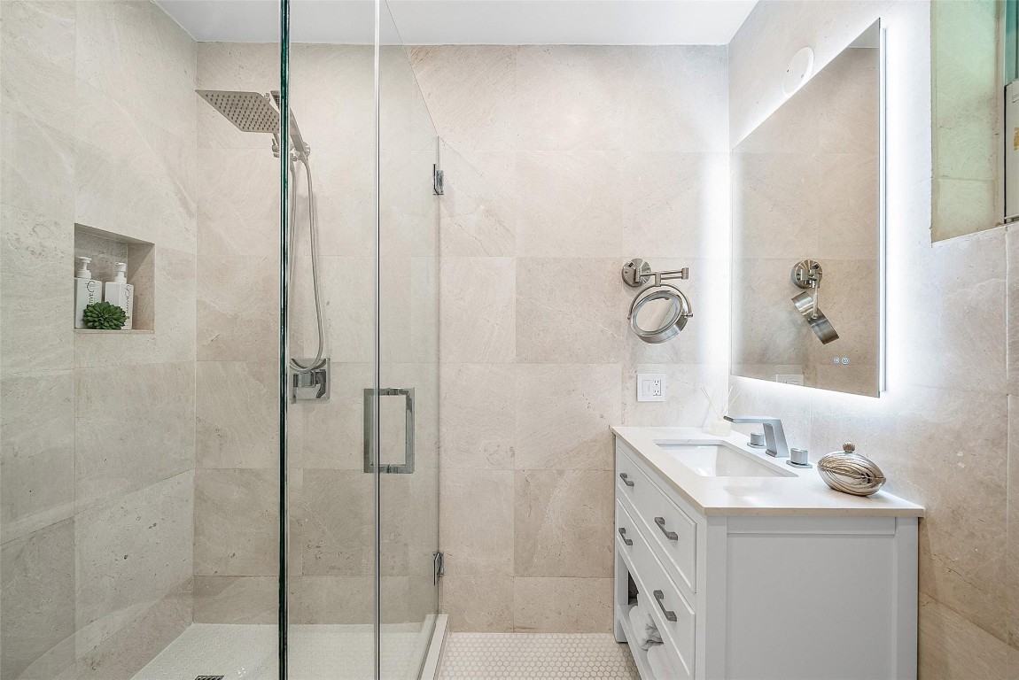 CORAL RIDGE COUNTRY CLUB - Residential