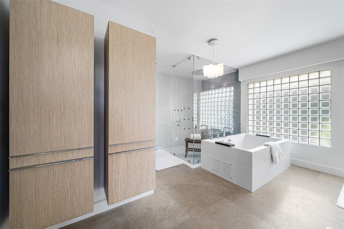 CORAL RIDGE COUNTRY CLUB - Residential