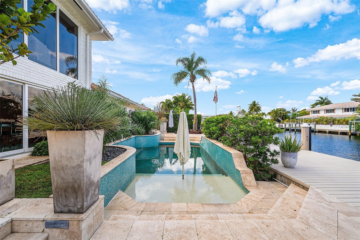 CORAL RIDGE COUNTRY CLUB - Residential