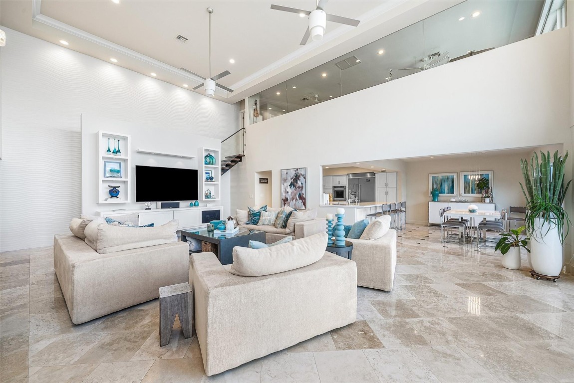 CORAL RIDGE COUNTRY CLUB - Residential