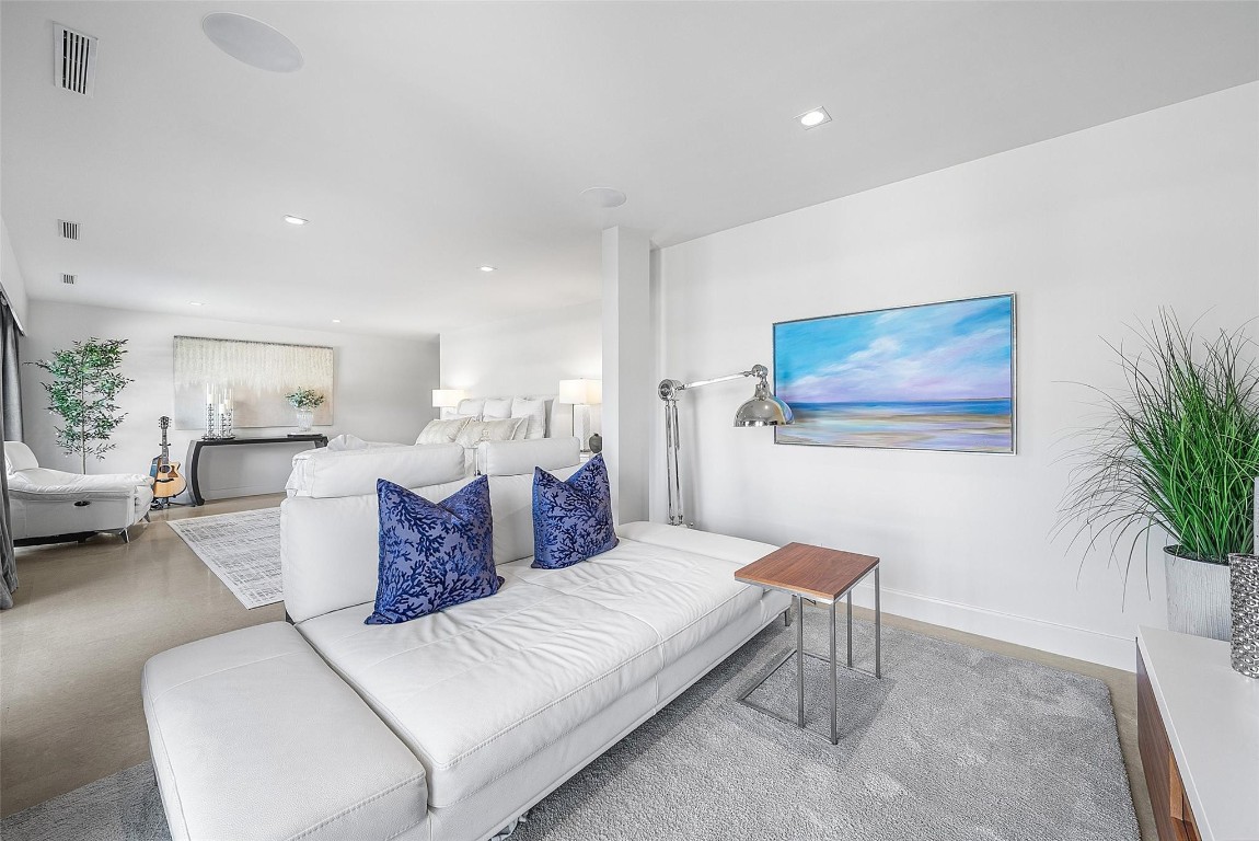 CORAL RIDGE COUNTRY CLUB - Residential