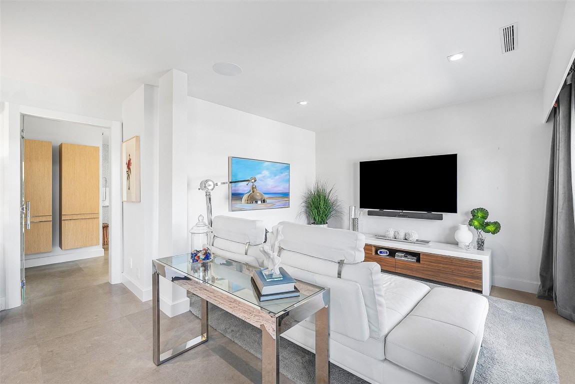 CORAL RIDGE COUNTRY CLUB - Residential