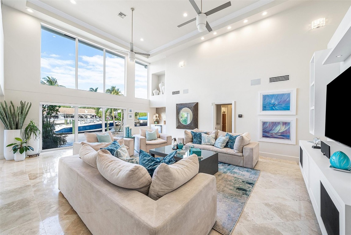 CORAL RIDGE COUNTRY CLUB - Residential