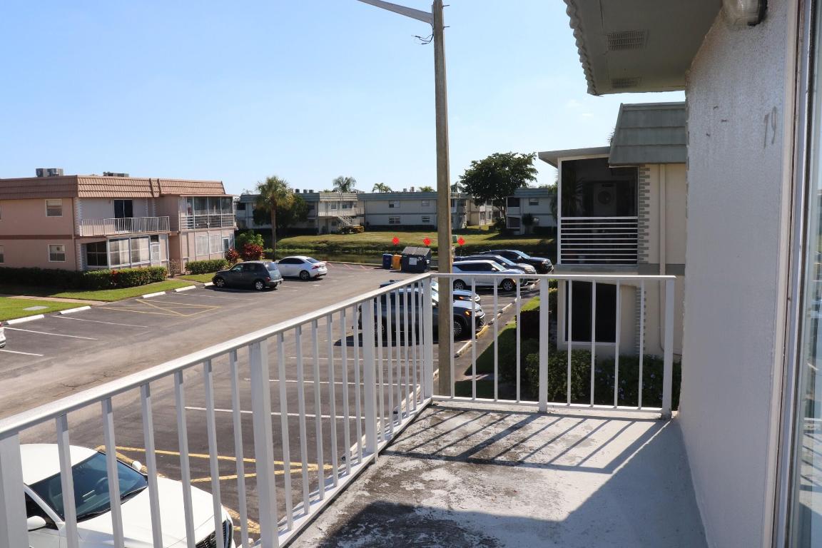 KINGS POINT BRITTANY COND - Residential