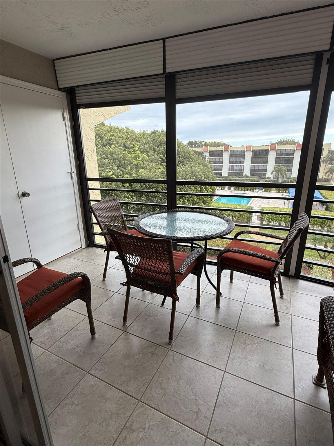 23380 Carolwood Lane 408