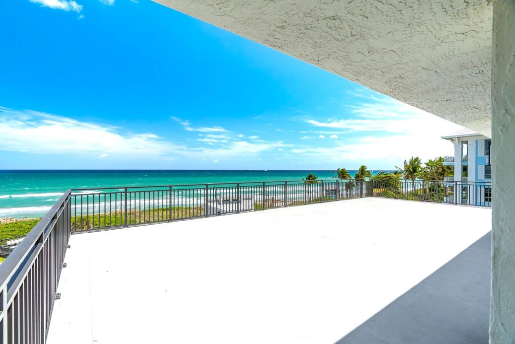 Photo of 665 SE 21st Avenue #Ph501, Deerfield Beach, FL 33441 (MLS # B26019068)