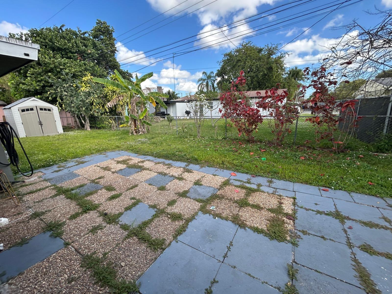 Broadview Country Club Es - Residential