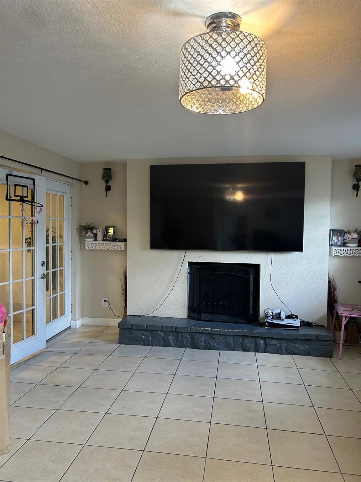 Broadview Country Club Es - Residential