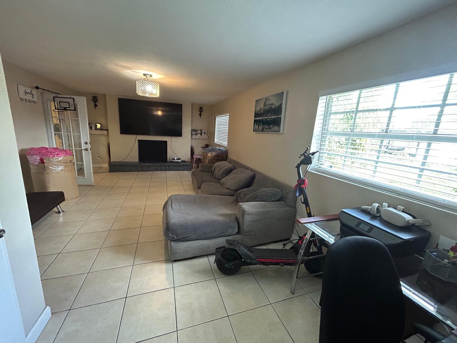 Broadview Country Club Es - Residential