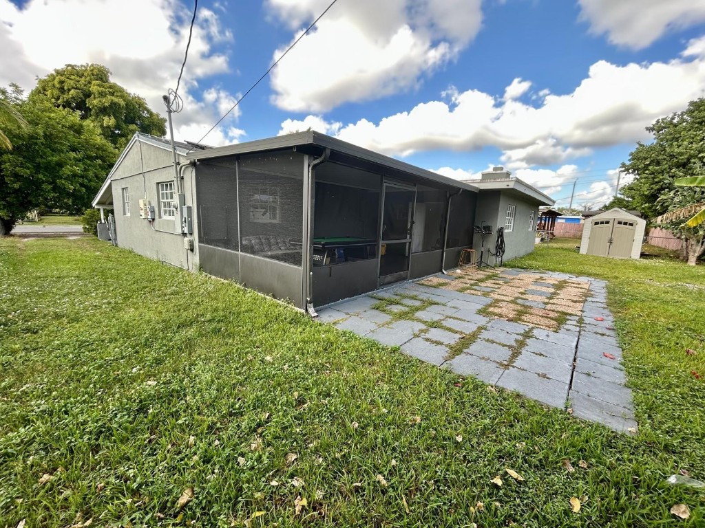 Broadview Country Club Es - Residential