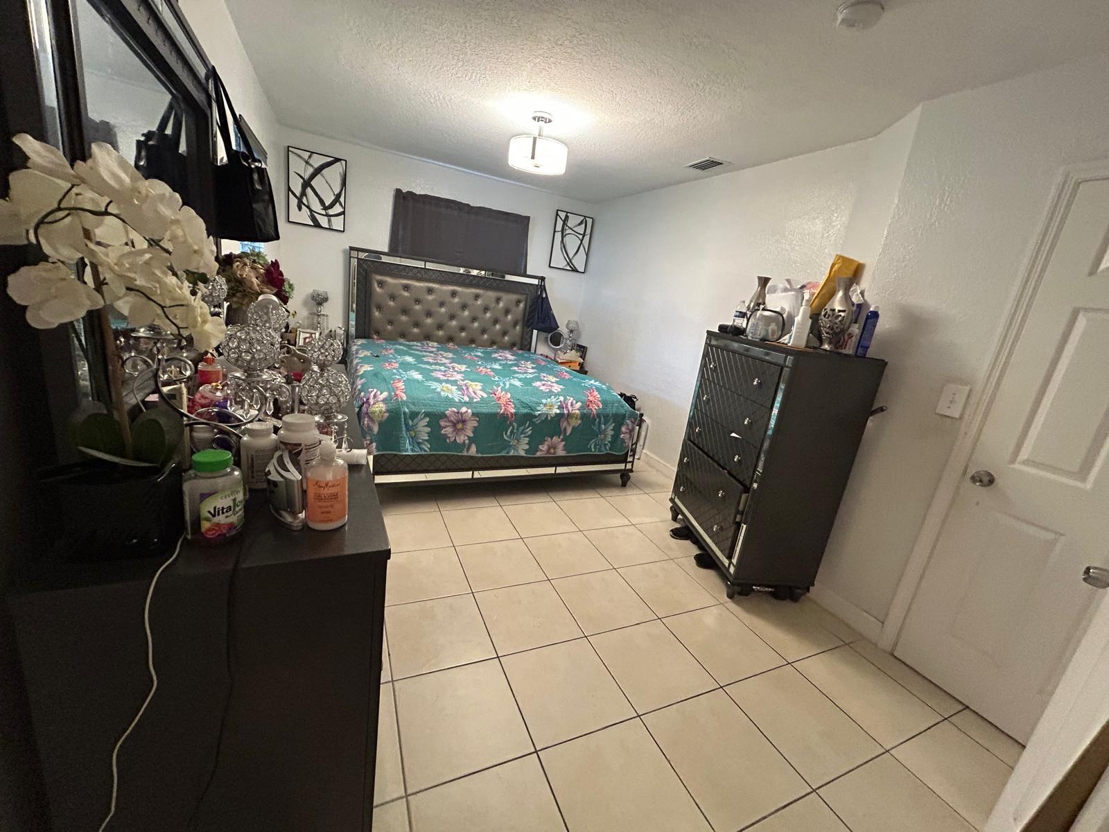 Broadview Country Club Es - Residential