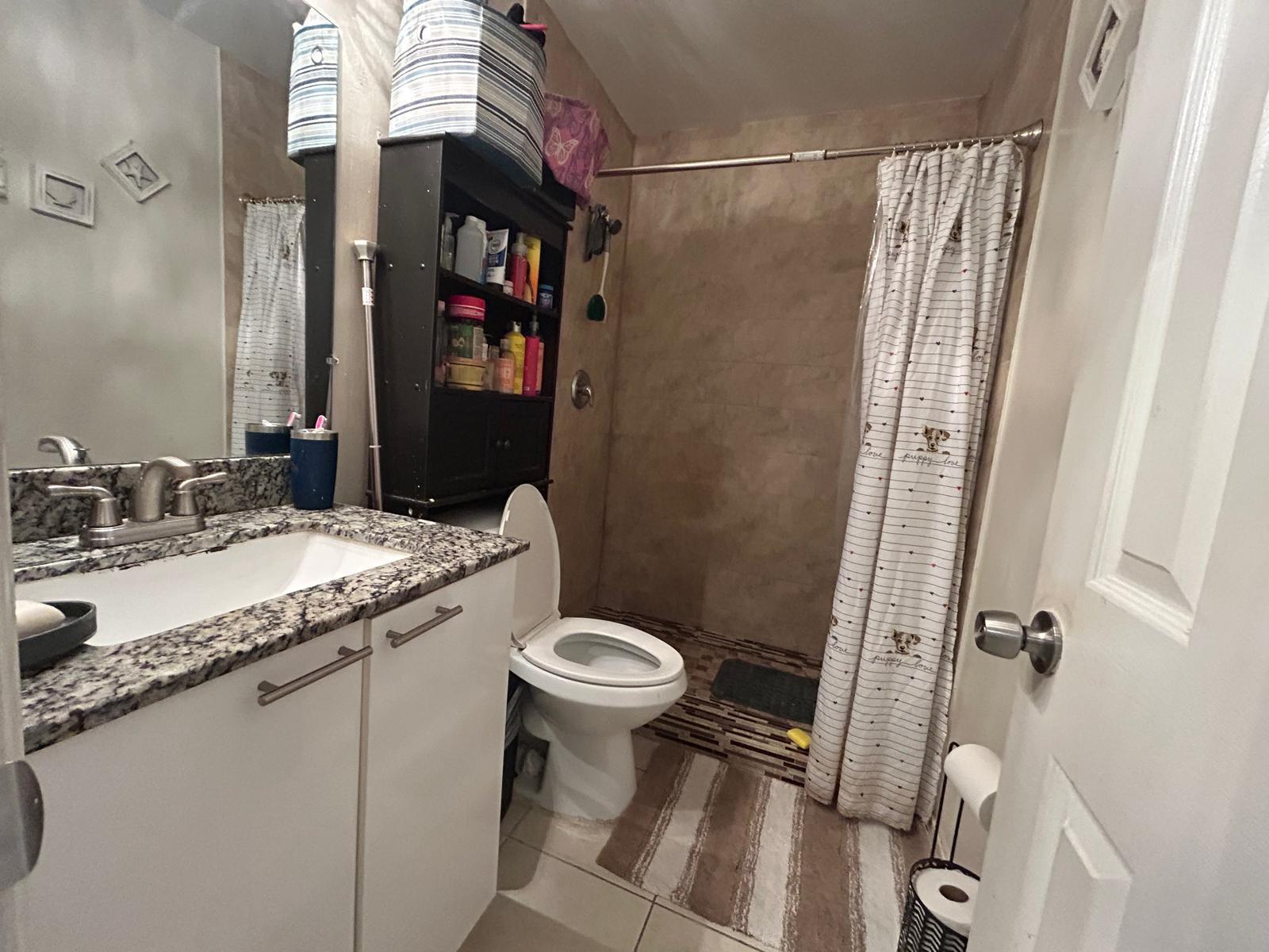 Broadview Country Club Es - Residential