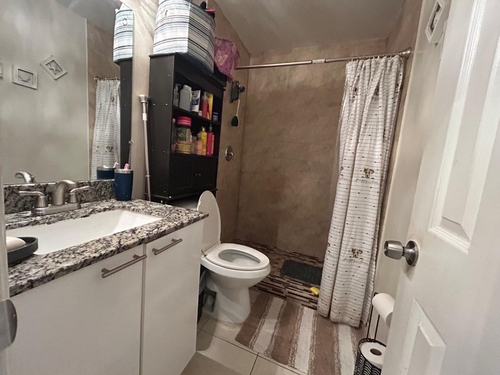 Broadview Country Club Es - Residential