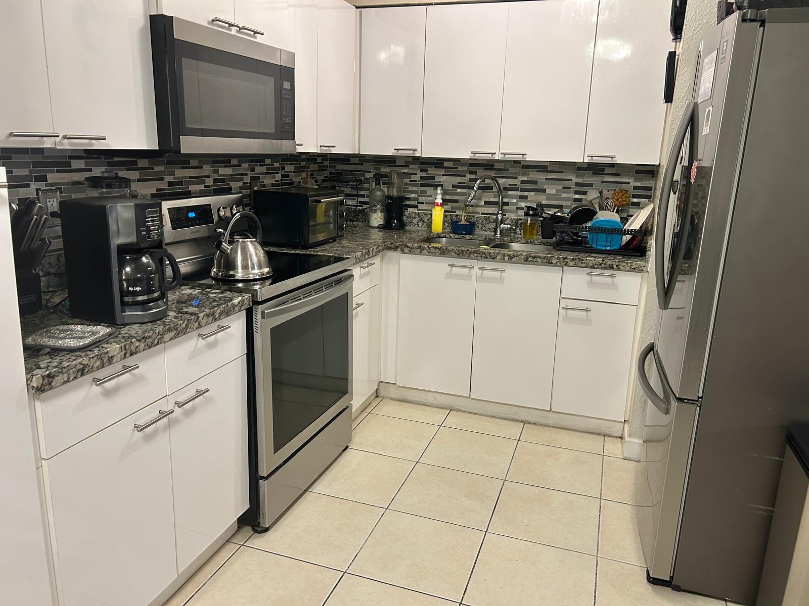 Broadview Country Club Es - Residential