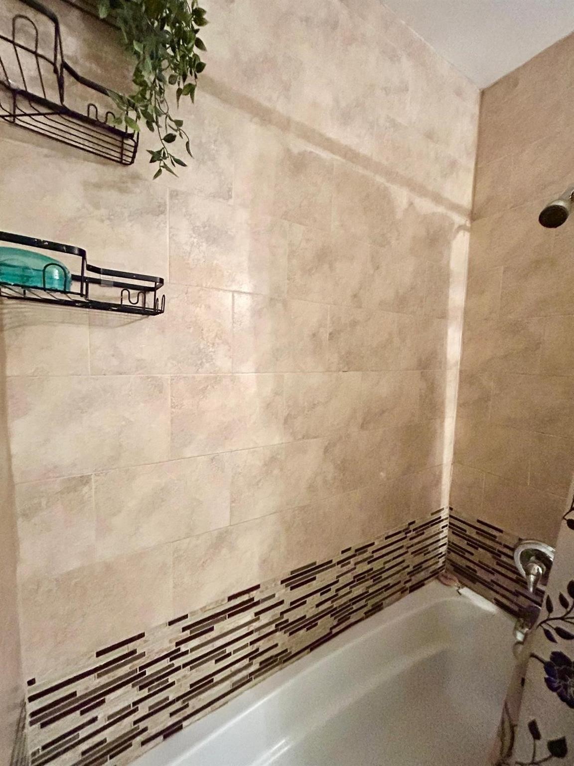 Broadview Country Club Es - Residential